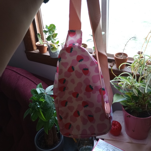 Brand new cute kawaii strawberry milk pink purse satchel white and green handbag - Picture 5 of 6